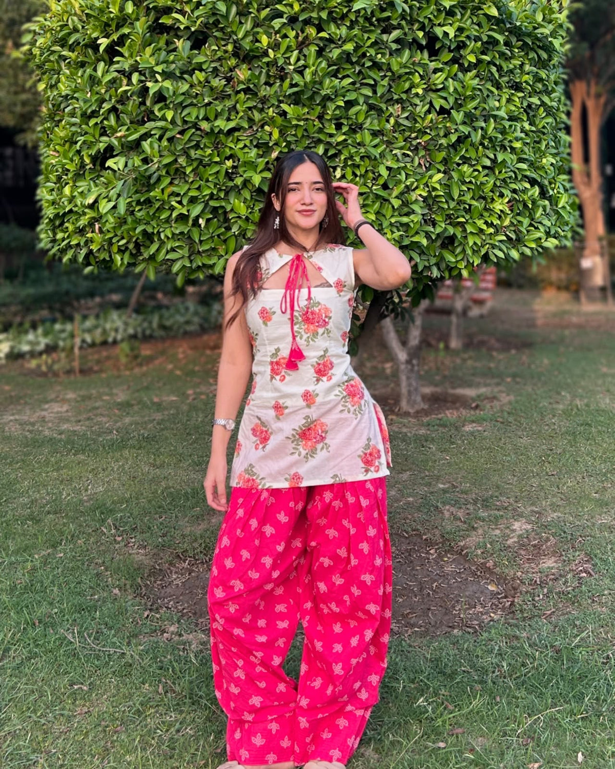 गुलमहक Farsi Salwar Suit Set 🌸