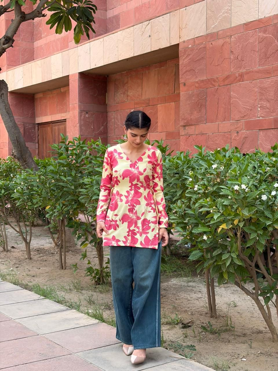 गुलाबो Kurti 🌺 (Rosy Bloom Tie-Up Kurti)