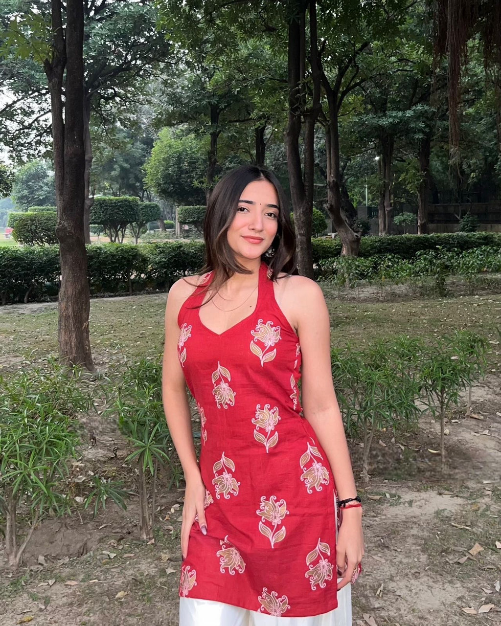 गुलनार kurti 🌺 (Crimson Pomegranate Floral Kurti)  |  Buy 2–4 Kurtis & Save Up to 40% Off