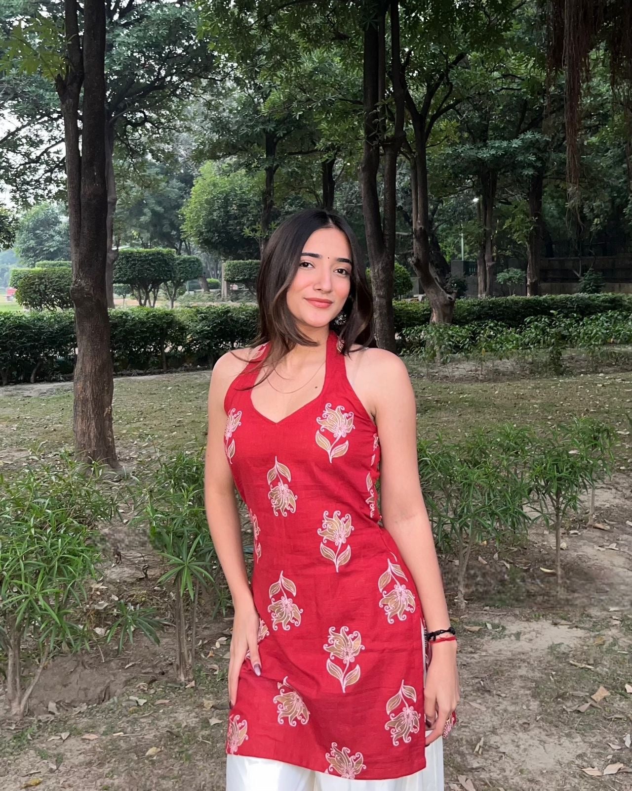 गुलनार kurti 🌺 (Crimson Pomegranate Floral Kurti)  |  Buy 2–4 Kurtis & Save Up to 40% Off