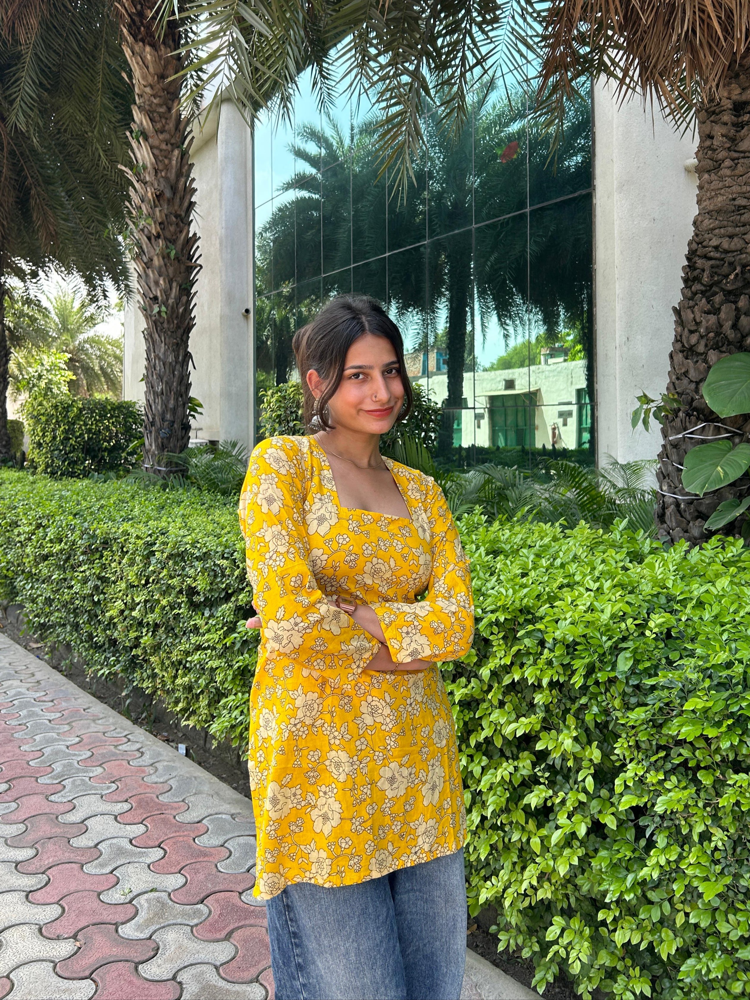 सुनहरी Kurti🌻 (Mustard Yellow Floral Kurti)