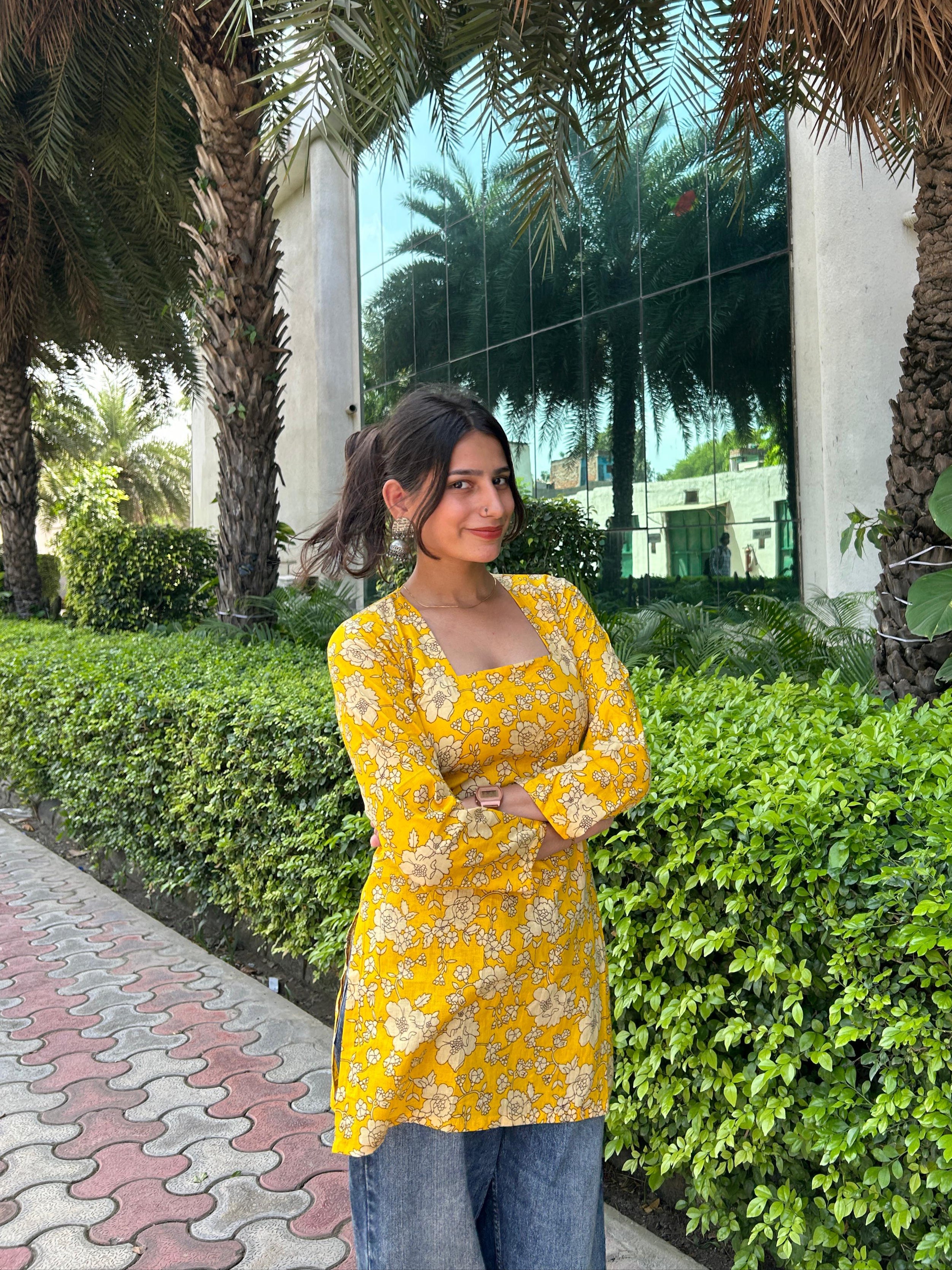 सुनहरी Kurti🌻 (Mustard Yellow Floral Kurti)