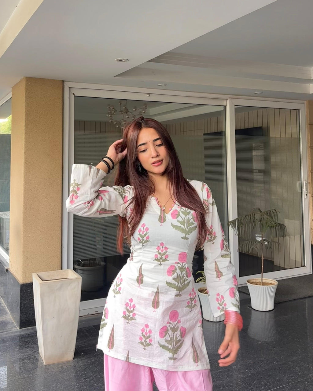 गुलनाज़ Kurti 🌸 (Blush Garden Tie-Up Kurti)