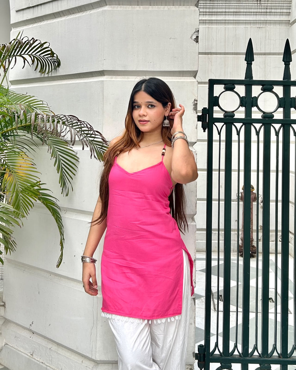 इश्क़ Kurti 💗 (Pink Beaded Tie-Up Back Kurti)
